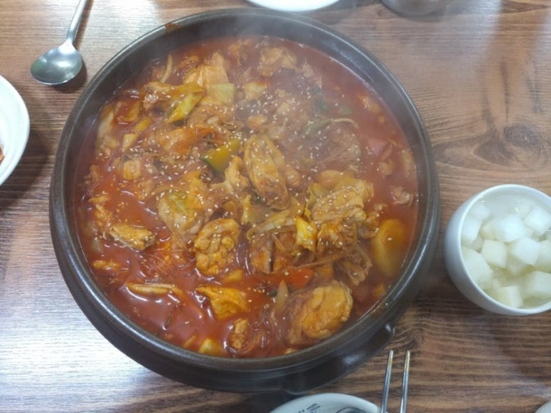 홍가네찜닭 이미지