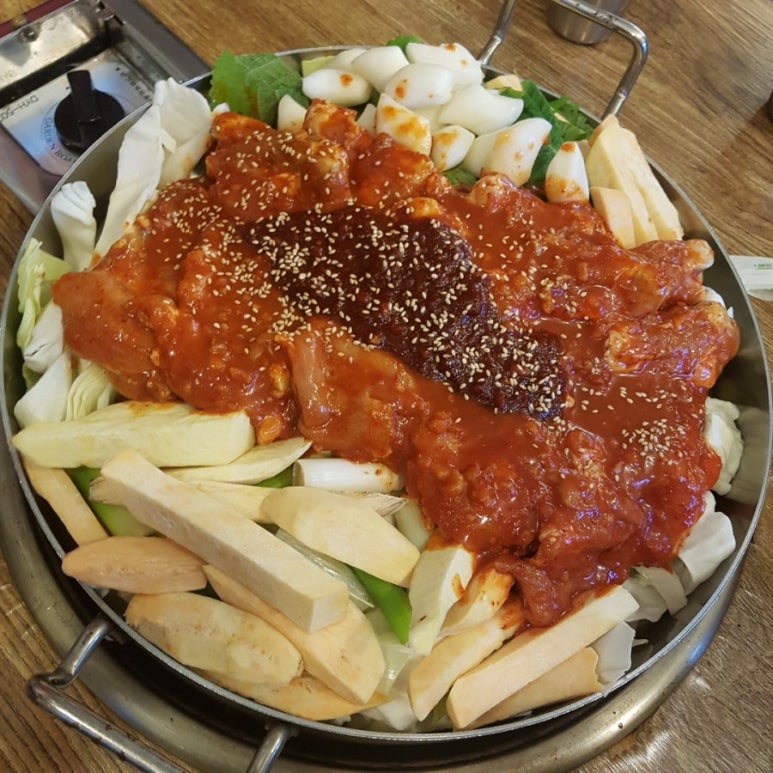 춘천고을닭갈비 이미지