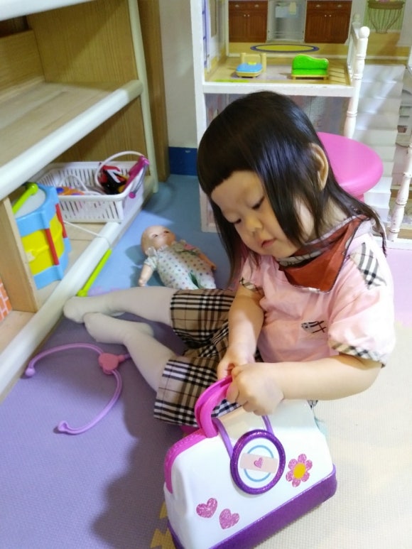 키크는 나무 이미지