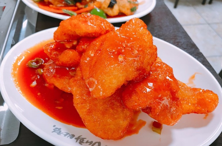 매화반점 이미지