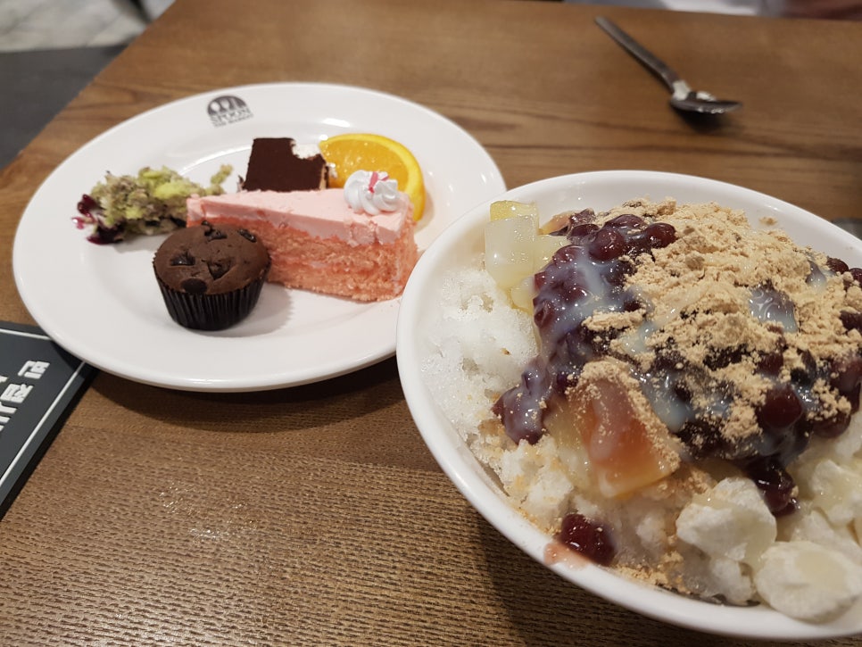 더스푼남동 이미지