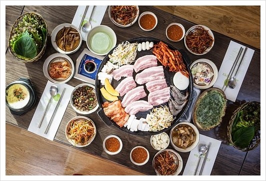 먹거리고기랑 이미지