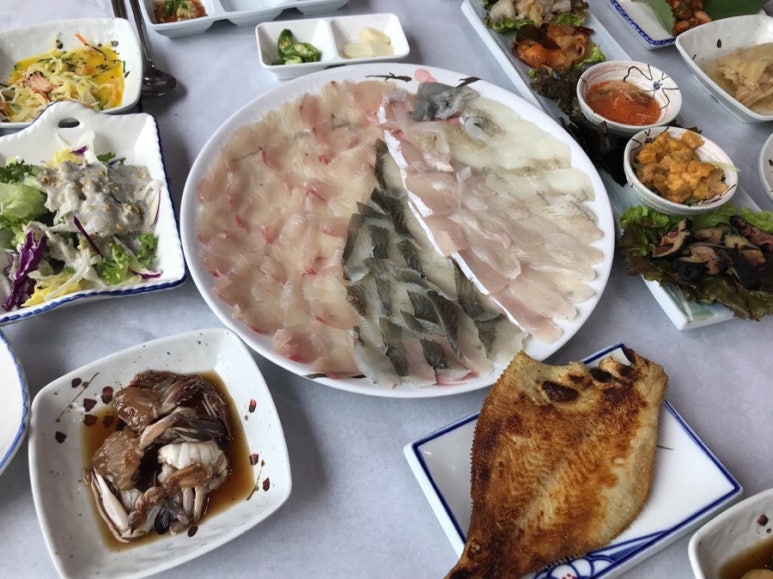 여남횟집 식당 이미지