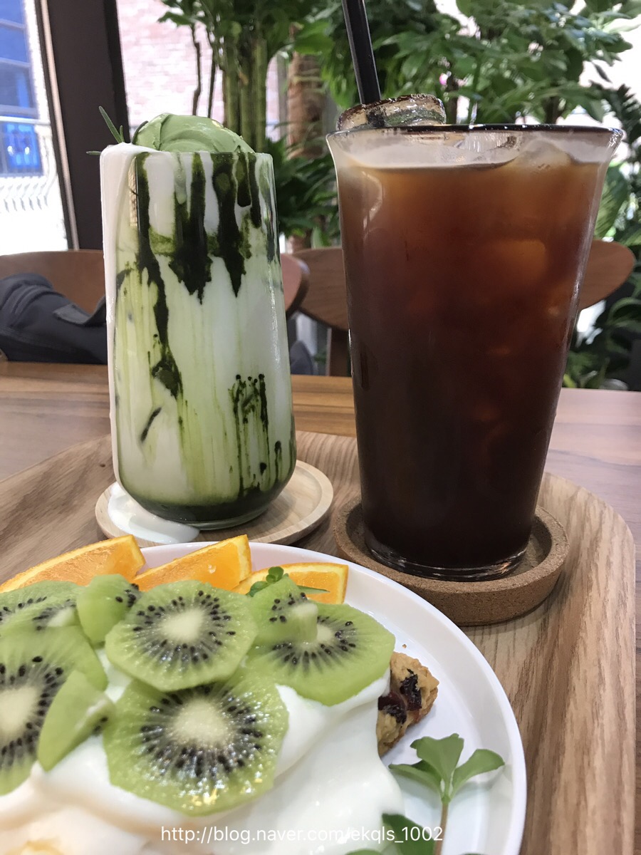 애이다앤코 이미지