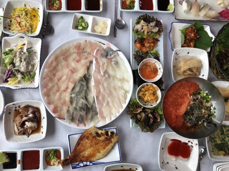 여남횟집 식당 이미지