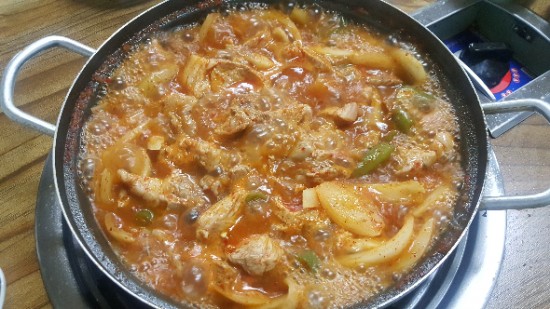 시집안간돼지 이미지