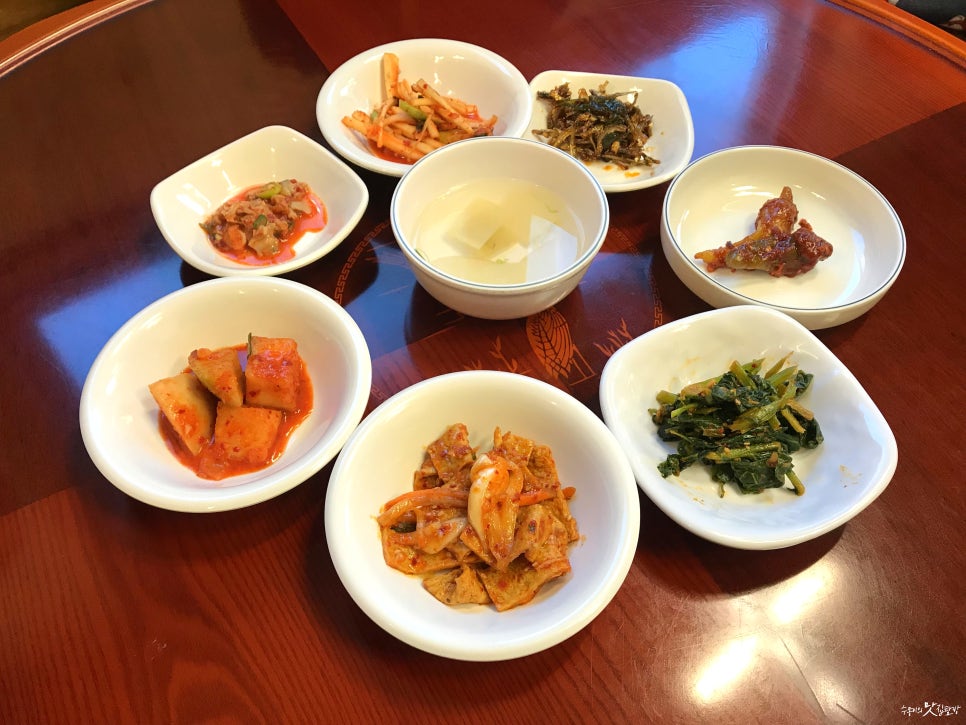 둥근상시골집 이미지