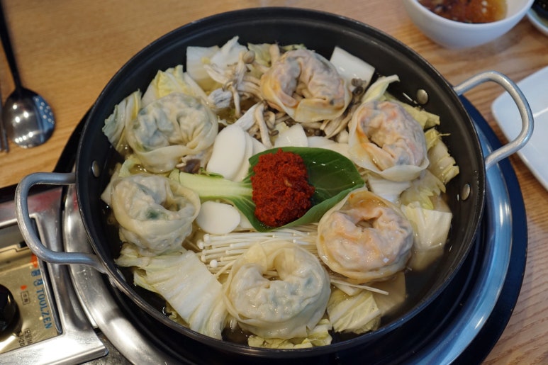 바른손만두 이미지