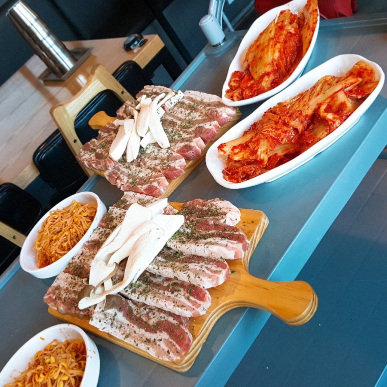쉐프의부대찌개&10번가고기집 이미지