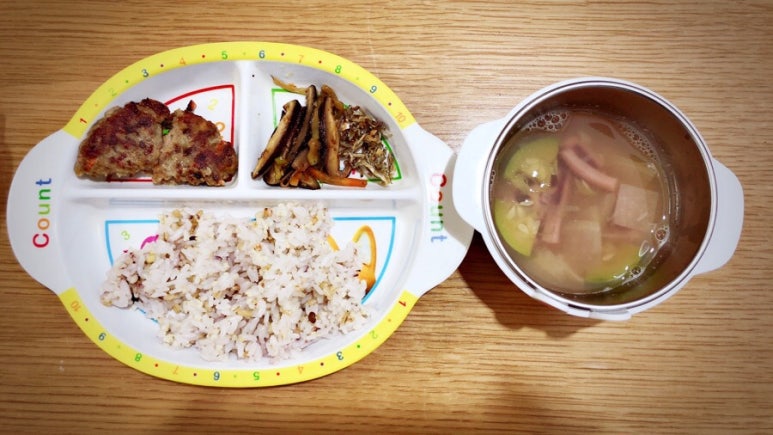해바라기꼬마김밥 이미지
