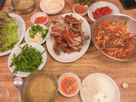 송고집왕족발 이미지