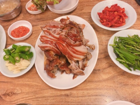 송고집왕족발 이미지