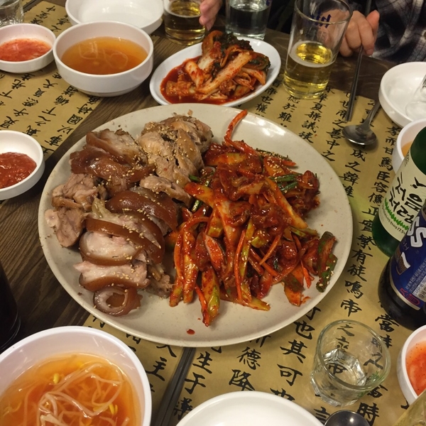 상무한방왕족발 이미지