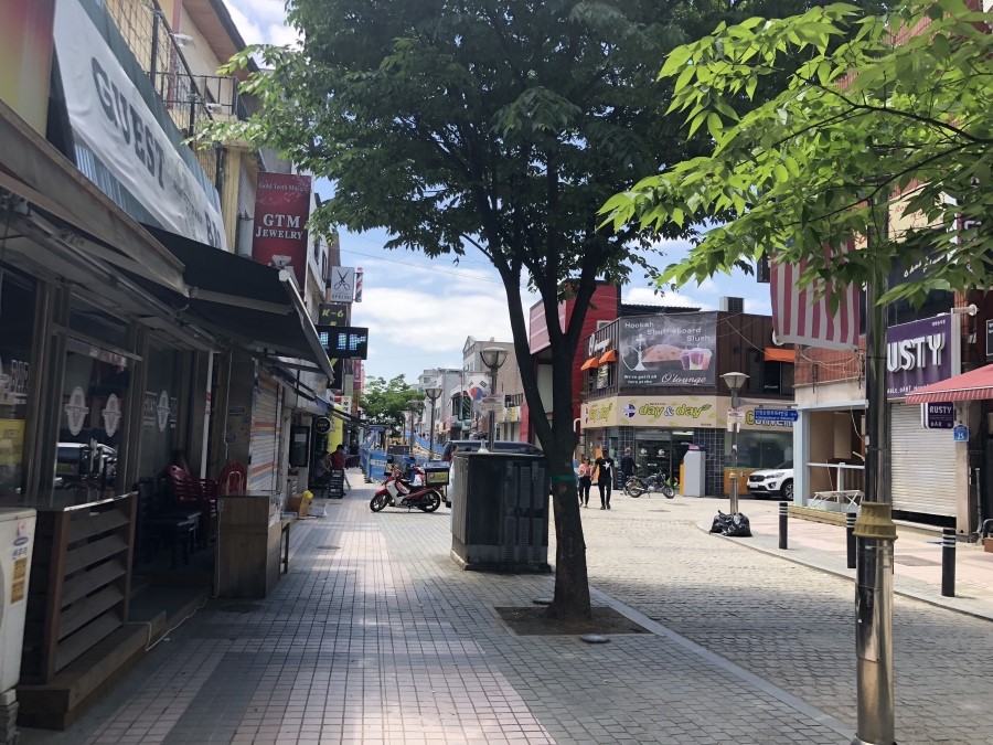 평택 명물 먹을거리 수제햄버거맛집 미스진햄버거 평택미군부대 캠프험프리 놀만한곳 추천 Pub210 > 평택맛집 | 헤레나주택자산관리 & 노크종합컨설팅” style=”width:100%” title=”평택미군부대 캠프험프리 놀만한곳 추천 pub210 > 평택맛집 | 헤레나주택자산관리 & 노크종합컨설팅”><figcaption>평택미군부대 캠프험프리 놀만한곳 추천 Pub210 > 평택맛집 | 헤레나주택자산관리 & 노크종합컨설팅</figcaption></figure>
<figure><img decoding=