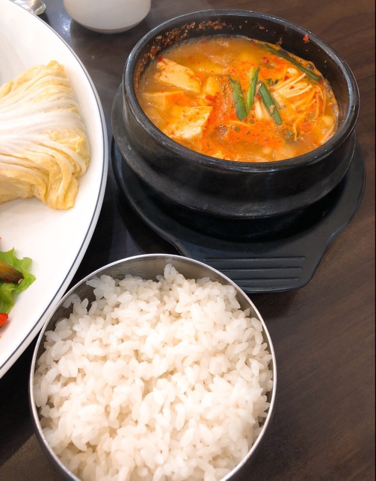 본할머니보쌈 이미지