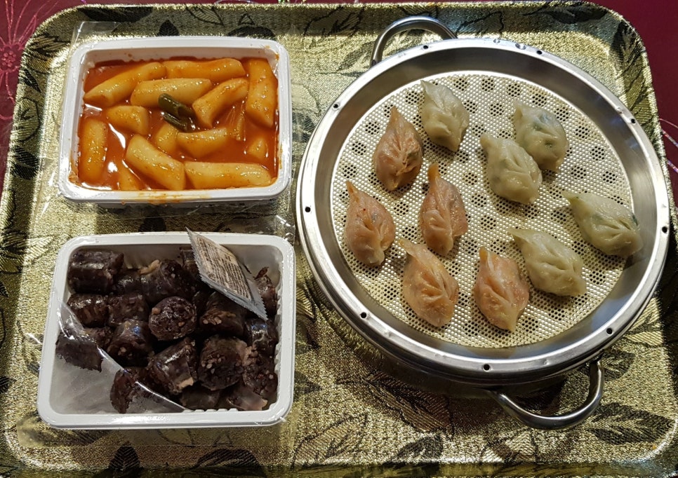 먹깨비김밥만두 이미지