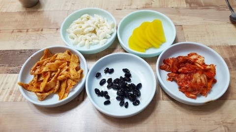 분식돼지 이미지