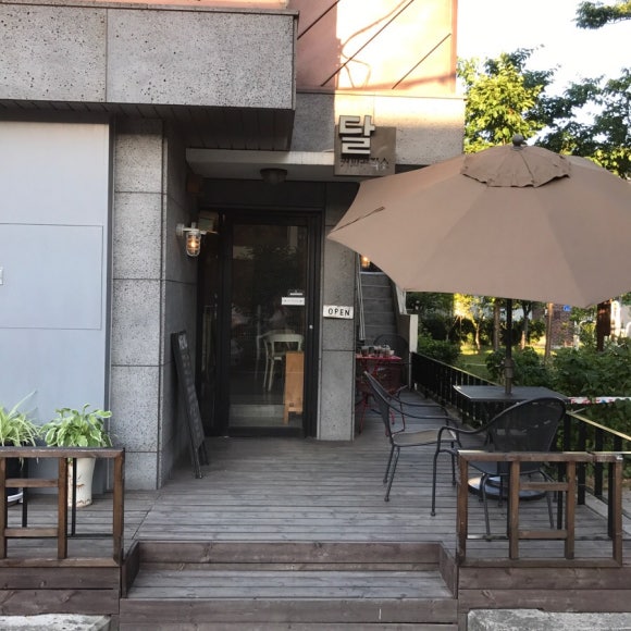 달커피공작소 이미지
