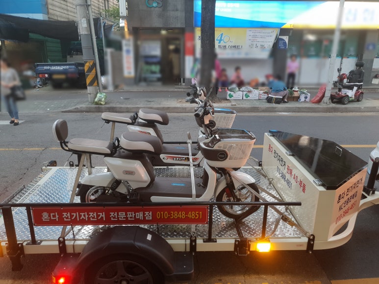 화이트자전거 이미지
