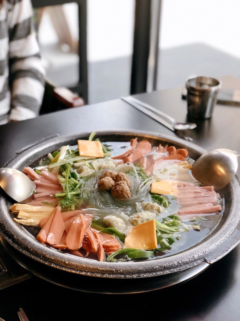 완백부대찌개 이미지