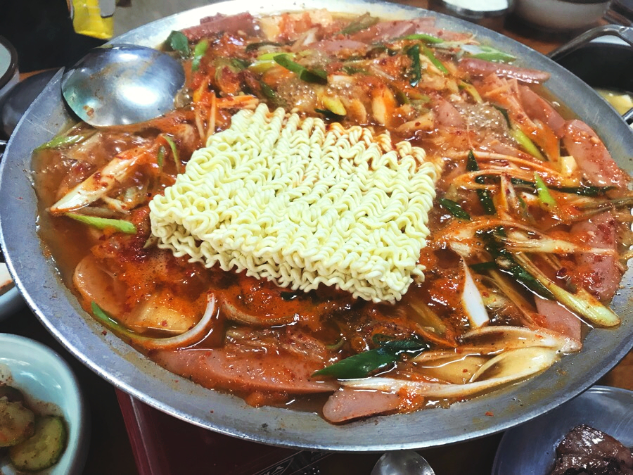 쎄시봉식당 이미지