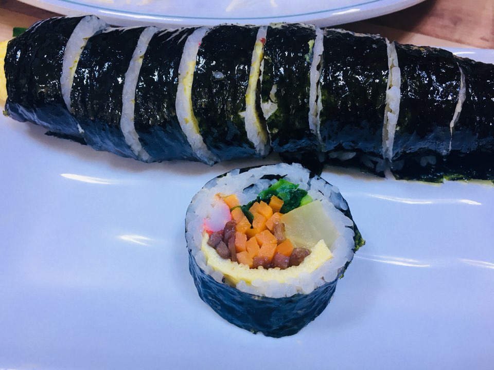 명품김밥만두 이미지
