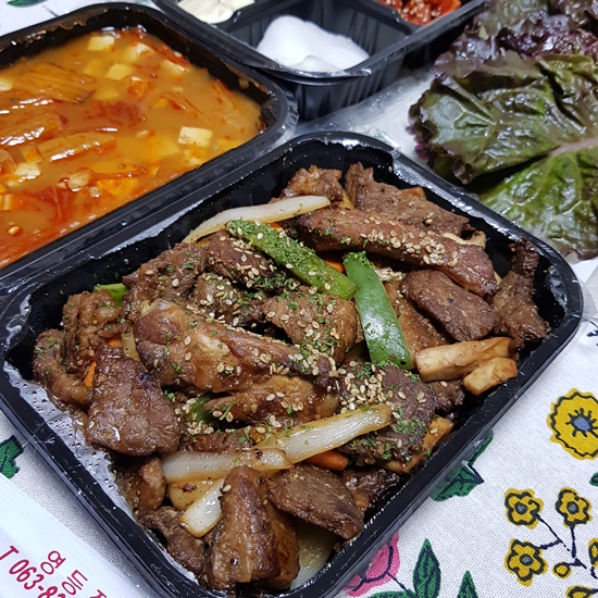 돈도니석쇠한판불고기 이미지