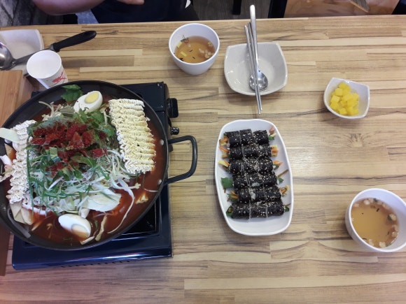 쌍둥이네김밥 이미지