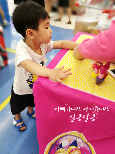 쥬니네일 이미지