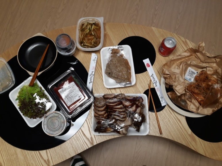 털보네족발 이미지