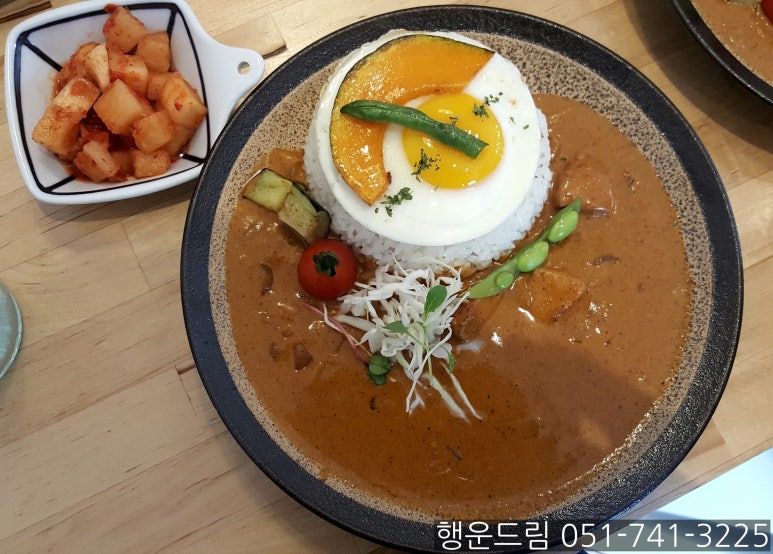 노란숟가락 이미지