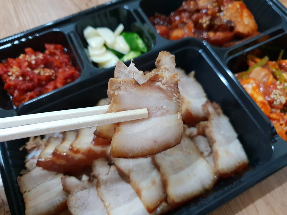 탁이왕족발 이미지