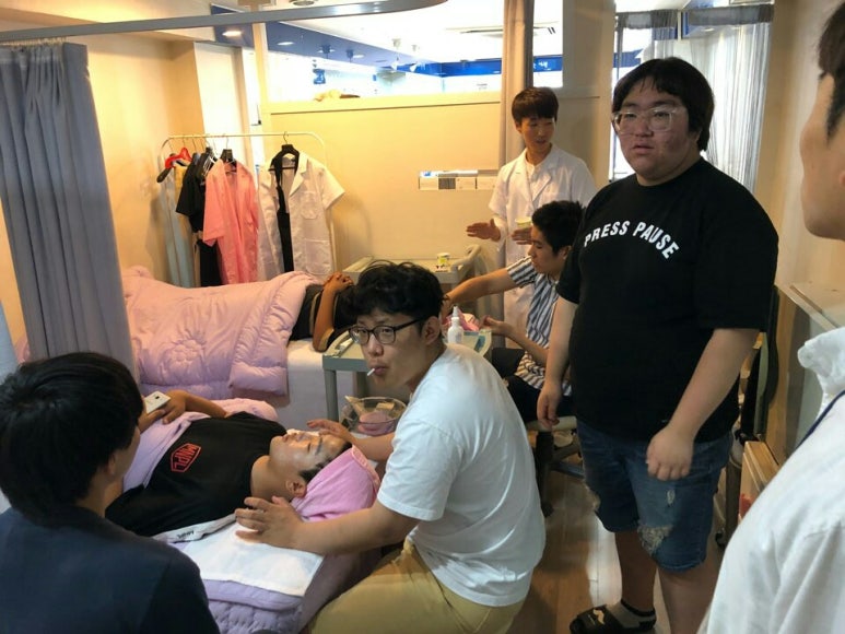 거꾸로가는시간 이미지