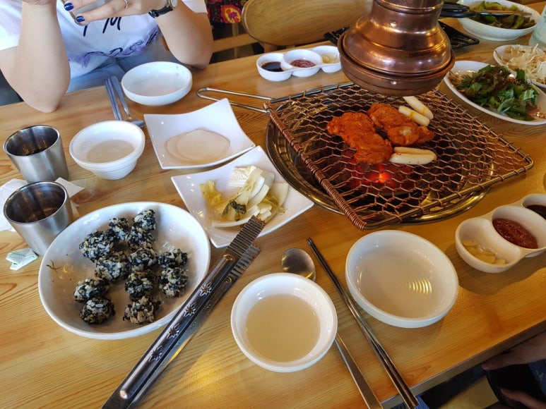산갈래숯불닭갈비 이미지