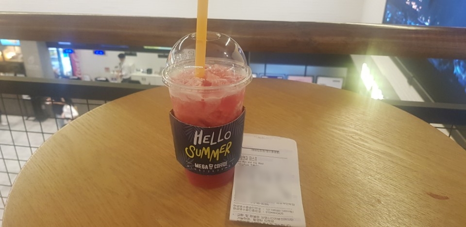 메가커피 민락점 이미지