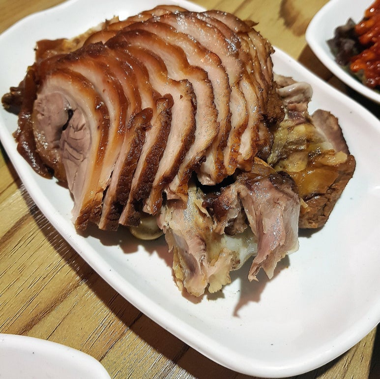 저팔계왕족발 이미지