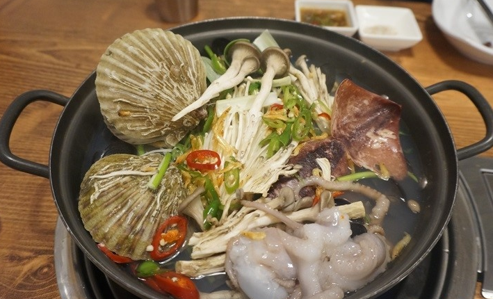 신촌손칼국수 이미지