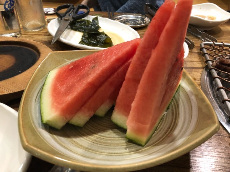 진성원한우숯불구이 이미지