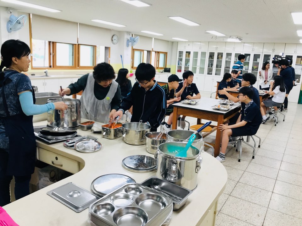 금밥식당 이미지