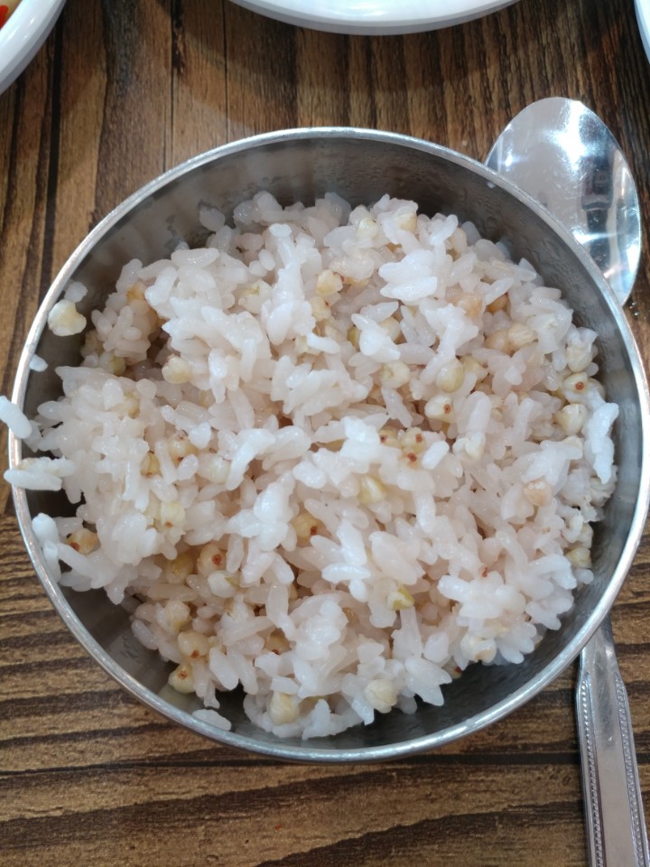 숲속의 컨벤션 이미지