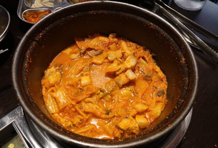 온김치찌개 이미지
