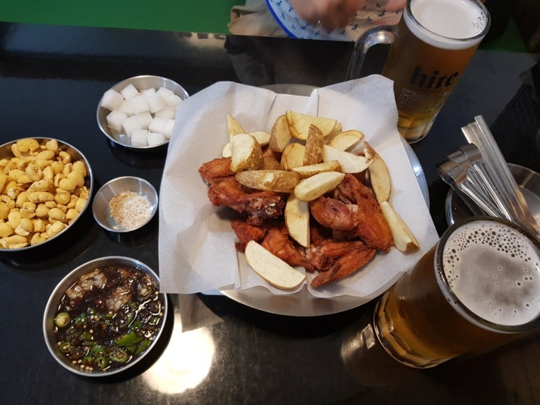 구통치킨 이미지