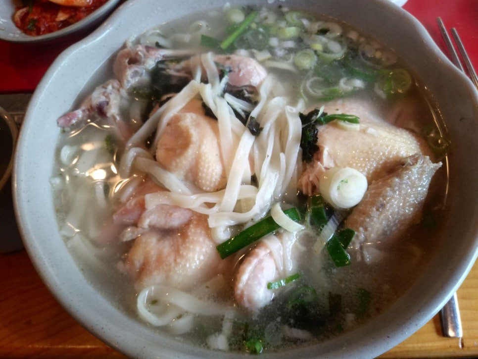 닭한마리칼국수 이미지