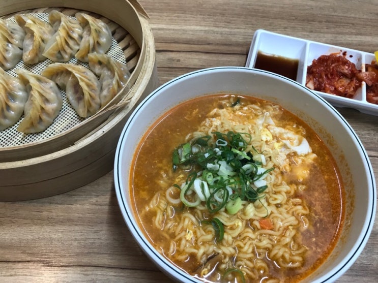 마약만두앤칼국수 이미지