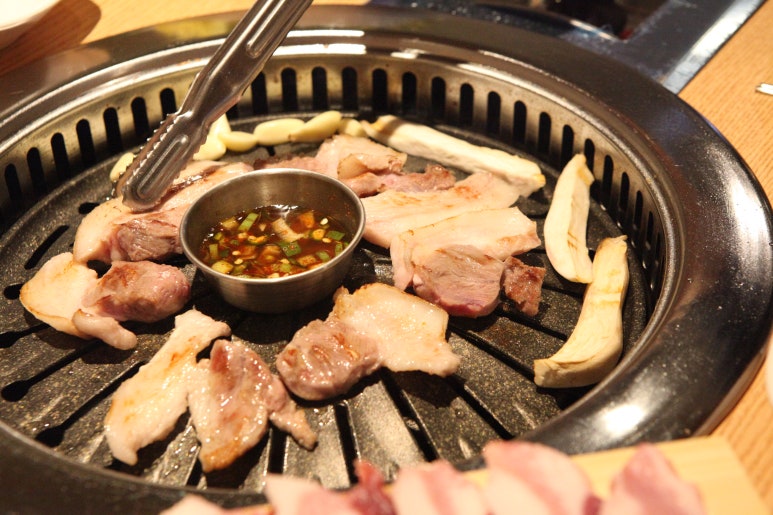 한판뒷고기 이미지