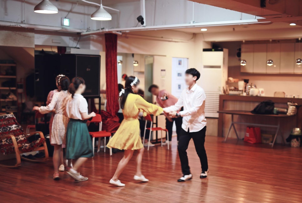 스윙댄스스포츠학원 이미지