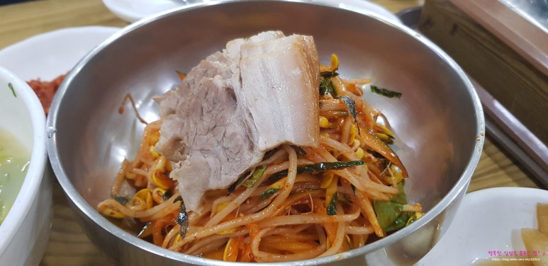자매국수집 이미지
