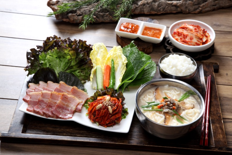 명동홍두깨칼국수 이미지
