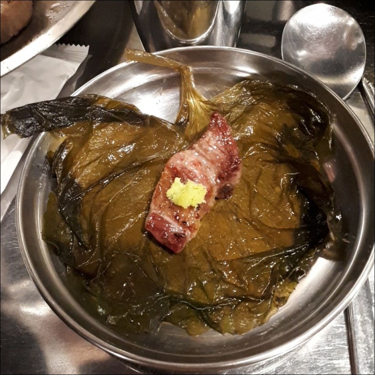 눈꽃돼지 이미지