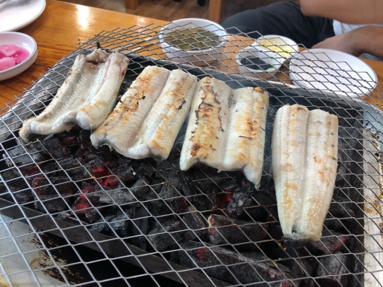 힘센풍천민물장어직판장 이미지
